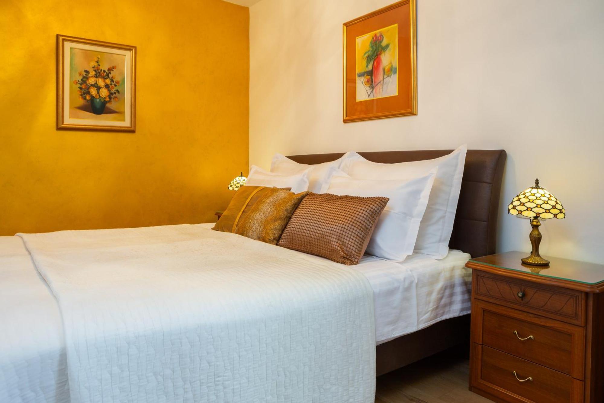 Romantic Luxury krevet i doručak
