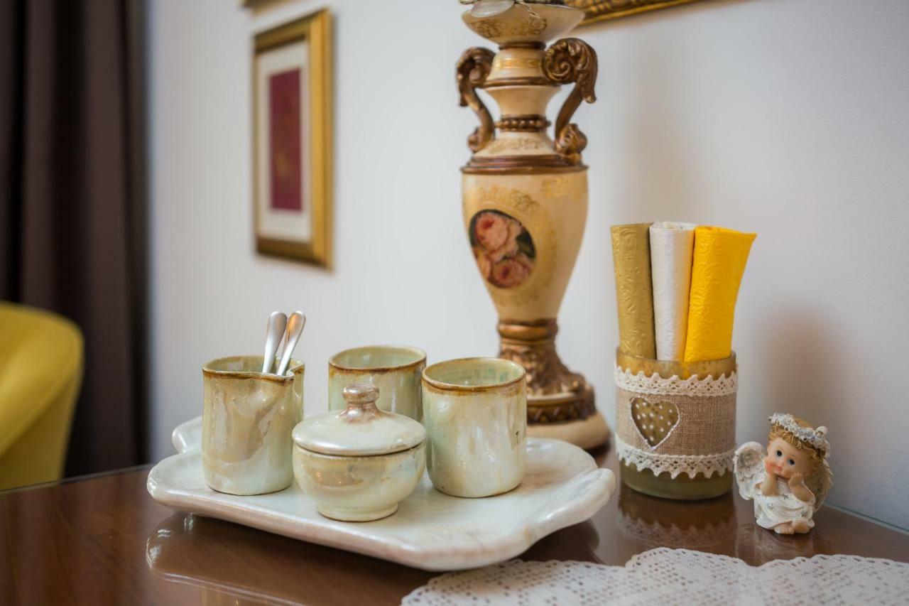 Romantic Luxury krevet i doručak